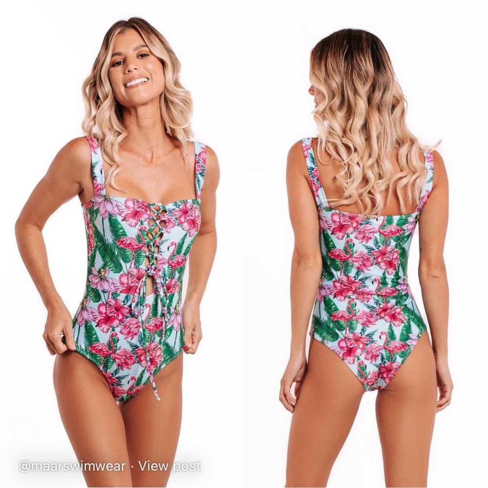 Bathing Suit - NEW!!! Stunning 1 piece bathing suit